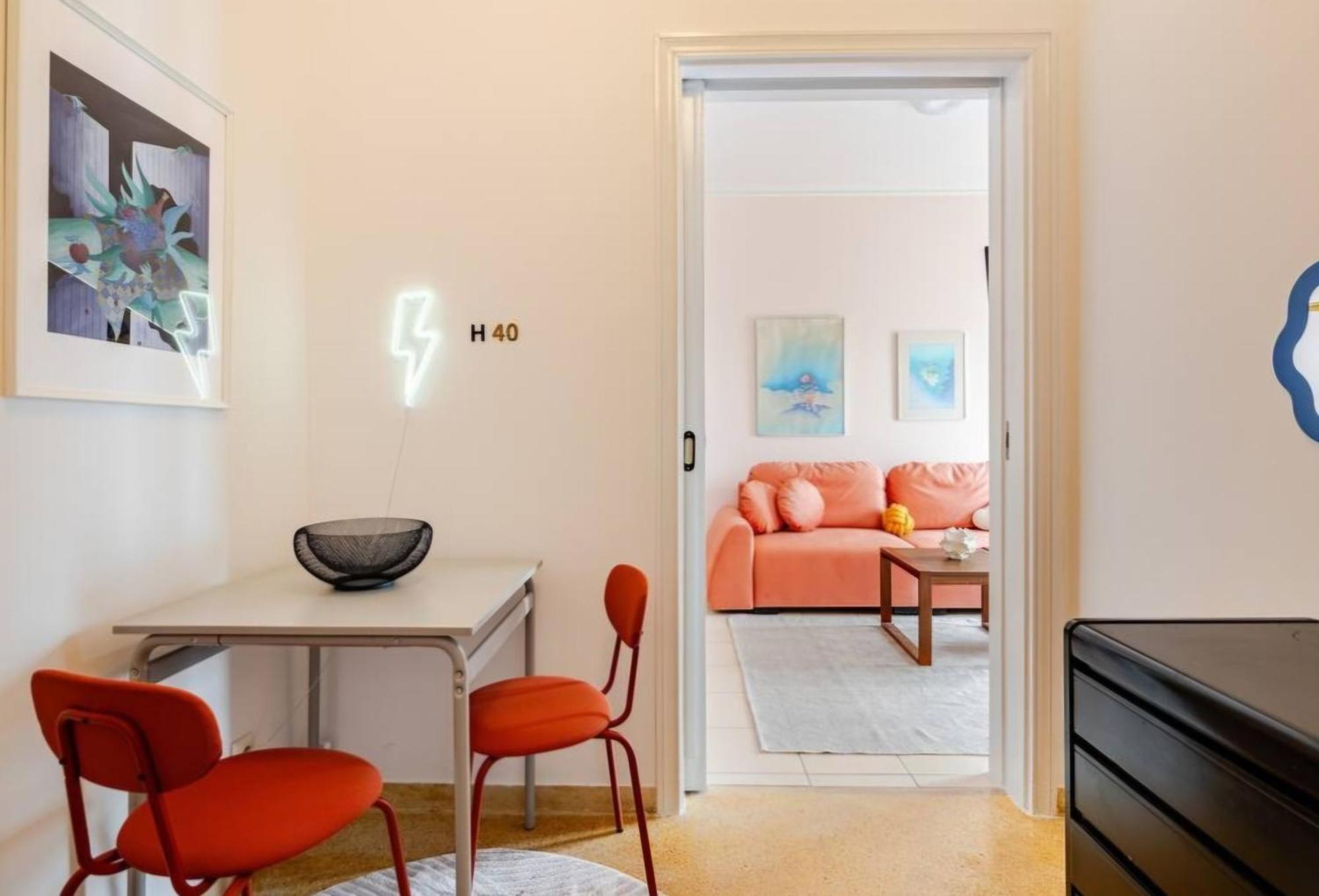 - Gem - Acropolis View Balcony - Bright Spacious Flat