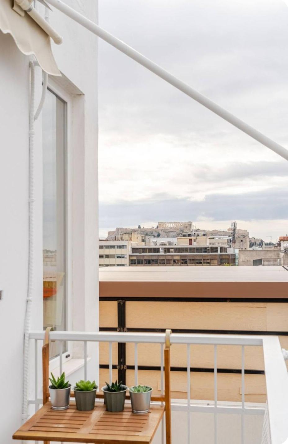 - Gem - Acropolis View Balcony - Bright Spacious Flat * Athens