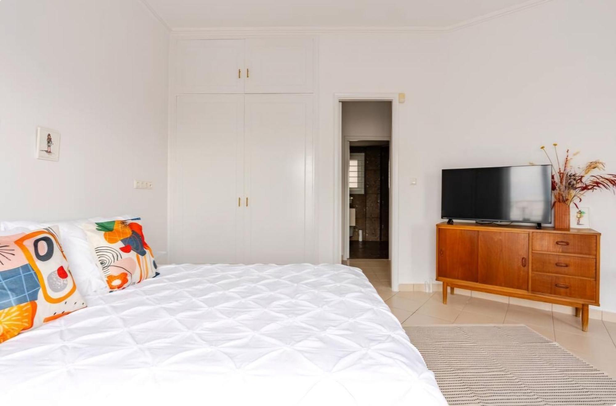 Apartment - Gem - Acropolis View Balcony - Bright Spacious Flat